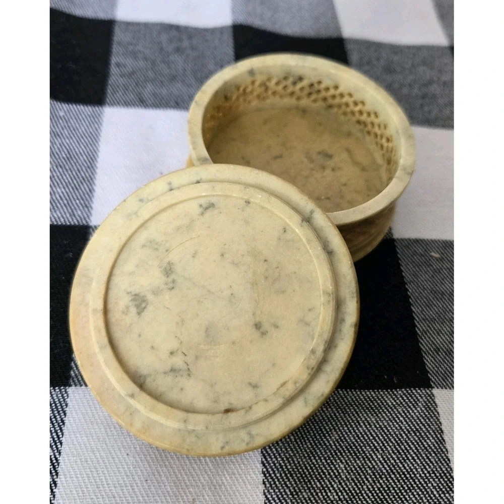 Vintage Artisan Carved Sand‎ Color Soapstone Small Round Trinket Box with Lid